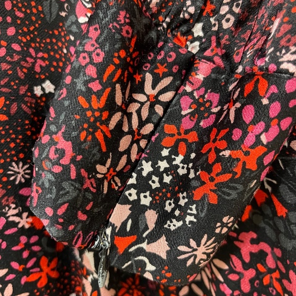 LK Bennett Red and Black Floral Long Sleeve Dress Size 16 - Picture 6 of 8
